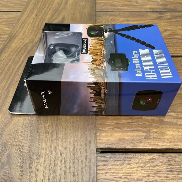 PanoVR 360-Degree Dual Camera with 1080p HD Video Recording dual lens - Picture 5 of 10